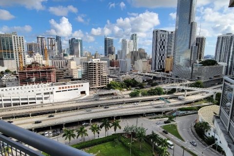 Condominio en alquiler en Miami, Florida, 1 dormitorio, 65.4 m2 № 2011420 - foto 14