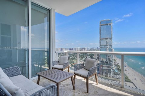 Condo in Sunny Isles Beach, Florida, 3 bedrooms  № 1576799 - photo 3