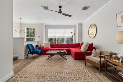 Townhouse in Tampa, Florida 3 bedrooms, 178.93 sq.m. № 2101625 - photo 19