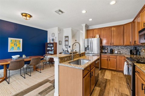Townhouse in Tampa, Florida 3 bedrooms, 178.93 sq.m. № 2101625 - photo 15