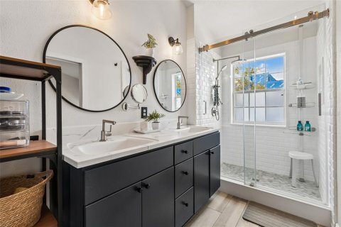 Townhouse in Tampa, Florida 3 bedrooms, 178.93 sq.m. № 2101625 - photo 28