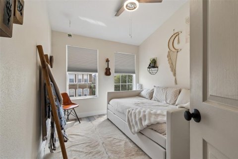 Townhouse in Tampa, Florida 3 bedrooms, 178.93 sq.m. № 2101625 - photo 29