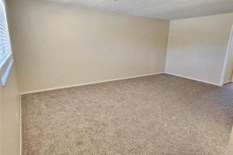 Condo in Venice, Florida, 2 bedrooms  № 2391741 - photo 2
