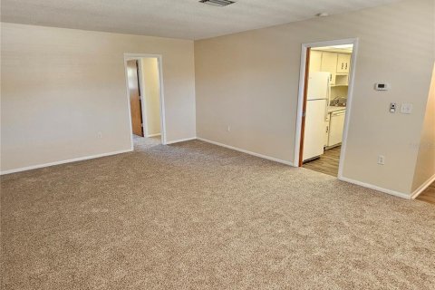 Condo in Venice, Florida, 2 bedrooms  № 2391741 - photo 3
