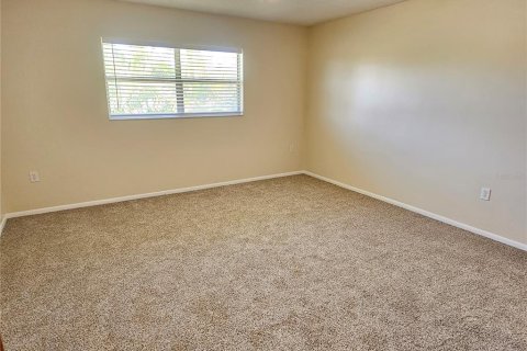 Condo in Venice, Florida, 2 bedrooms  № 2391741 - photo 13