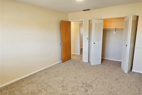 Condo in Venice, Florida, 2 bedrooms  № 2391741 - photo 22