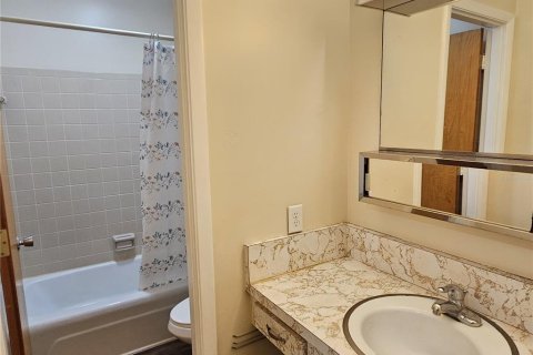 Condo in Venice, Florida, 2 bedrooms  № 2391741 - photo 17