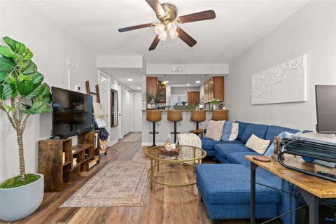 Copropriété à vendre à Tampa, Floride: 2 chambres, 92.34 m2 № 1904318 - photo 5