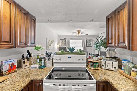 Copropriété à vendre à Tampa, Floride: 2 chambres, 92.34 m2 № 1904318 - photo 9