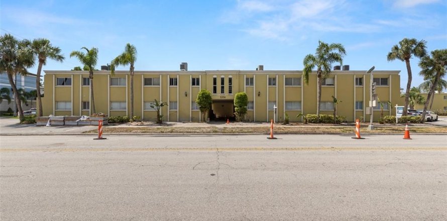 Condo à Tampa, Floride, 2 chambres  № 1904318