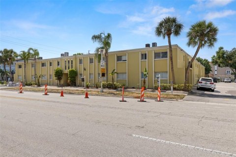 Copropriété à vendre à Tampa, Floride: 2 chambres, 92.34 m2 № 1904318 - photo 29