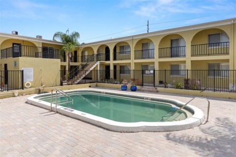 Copropriété à vendre à Tampa, Floride: 2 chambres, 92.34 m2 № 1904318 - photo 28
