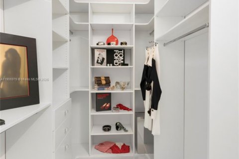 Купить кондоминиум в Майами-Бич, Флорида 3 спальни, 274.9м2, № 1963180 - фото 25