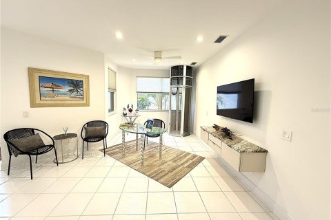 Casa en venta en Longboat Key, Florida, 4 dormitorios, 385.92 m2 № 2216281 - foto 13