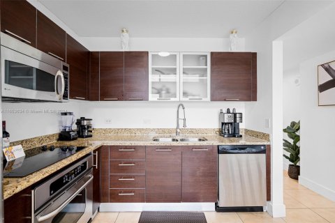 Copropriété à vendre à Miami, Floride: 1 chambre, 91.14 m2 № 1709936 - photo 7