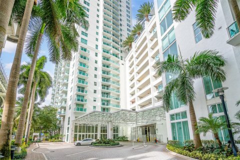 Copropriété à vendre à Miami, Floride: 1 chambre, 91.14 m2 № 1709936 - photo 2