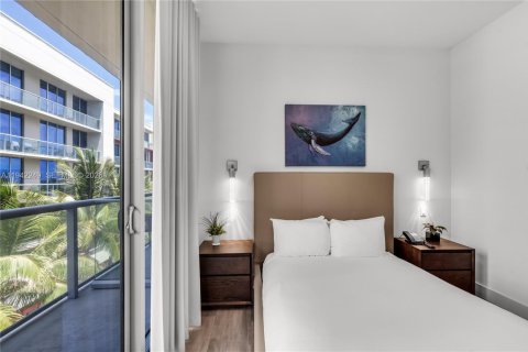 Condominio en venta en Hollywood, Florida, 2 dormitorios, 72.84 m2 № 2000345 - foto 13