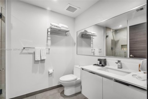 Condominio en venta en Hollywood, Florida, 2 dormitorios, 72.84 m2 № 2000345 - foto 19
