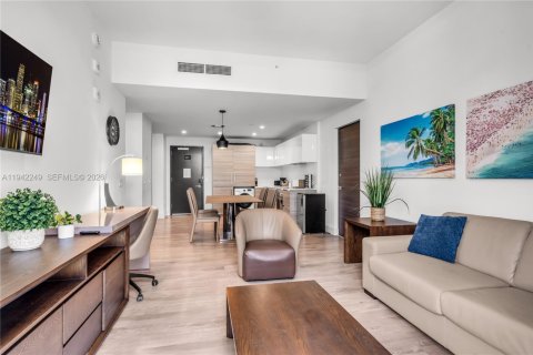 Condominio en venta en Hollywood, Florida, 2 dormitorios, 72.84 m2 № 2000345 - foto 8