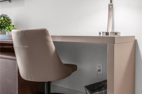 Condominio en venta en Hollywood, Florida, 2 dormitorios, 72.84 m2 № 2000345 - foto 18