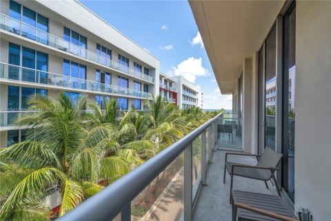 Condominio en venta en Hollywood, Florida, 2 dormitorios, 72.84 m2 № 2000345 - foto 20