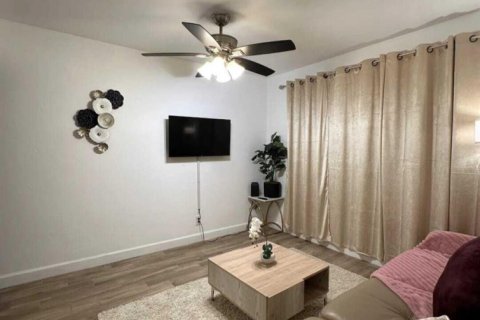 Appartement à louer à Fort Lauderdale, Floride: 1 chambre, 145.11 m2 № 2346236 - photo 3