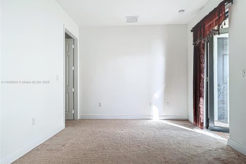 House in Ave Maria, Florida 5 bedrooms, 392.6 sq.m. № 1962114 - photo 28