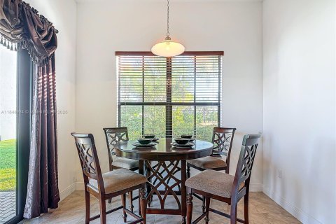 House in Ave Maria, Florida 5 bedrooms, 392.6 sq.m. № 1962114 - photo 19