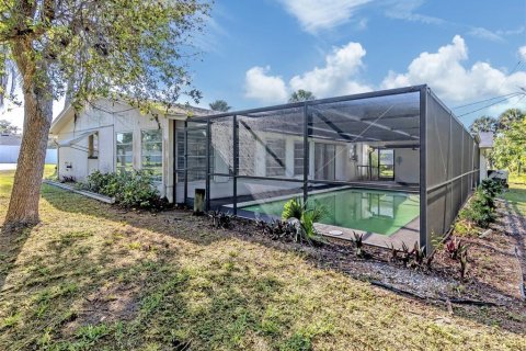 House in Venice, Florida 2 bedrooms, 106.09 sq.m. № 2098524 - photo 8