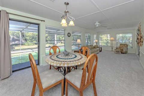 House in Venice, Florida 2 bedrooms, 106.09 sq.m. № 2098524 - photo 12