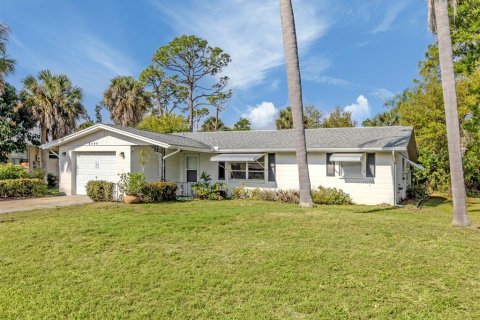 House in Venice, Florida 2 bedrooms, 106.09 sq.m. № 2098524 - photo 30