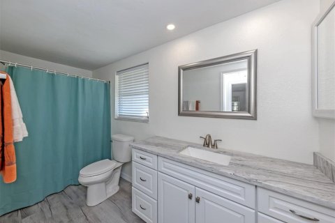 House in Venice, Florida 2 bedrooms, 106.09 sq.m. № 2098524 - photo 27