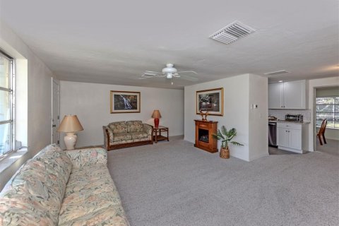House in Venice, Florida 2 bedrooms, 106.09 sq.m. № 2098524 - photo 18