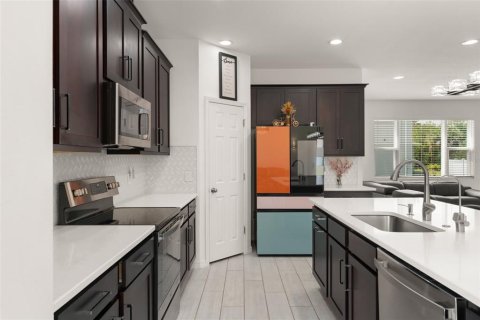 Casa en venta en Sanford, Florida, 5 dormitorios, 297.1 m2 № 1899955 - foto 8
