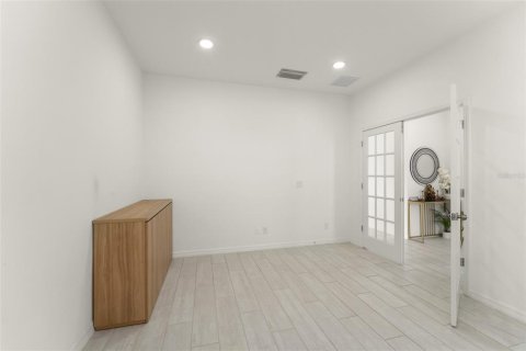 Casa en venta en Sanford, Florida, 5 dormitorios, 297.1 m2 № 1899955 - foto 4