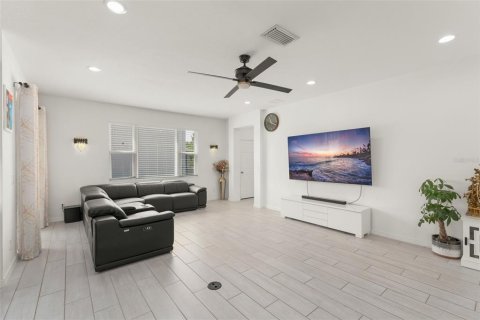Casa en venta en Sanford, Florida, 5 dormitorios, 297.1 m2 № 1899955 - foto 16