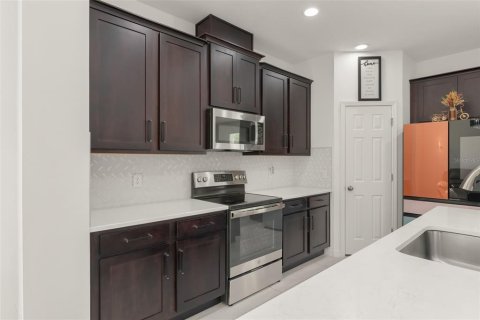 Casa en venta en Sanford, Florida, 5 dormitorios, 297.1 m2 № 1899955 - foto 10