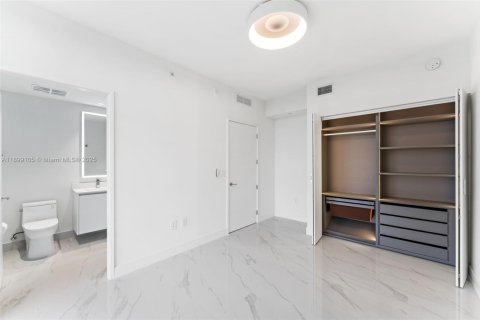 Copropriété à vendre à Miami, Floride: 5 chambres № 1951248 - photo 17