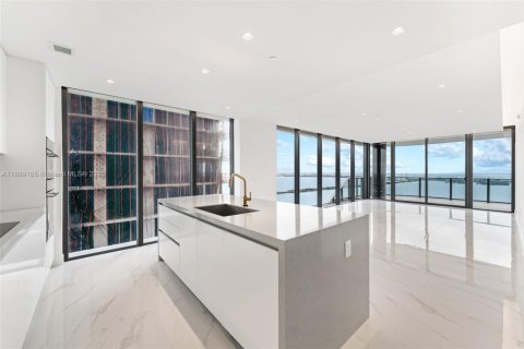 Copropriété à vendre à Miami, Floride: 5 chambres № 1951248 - photo 4