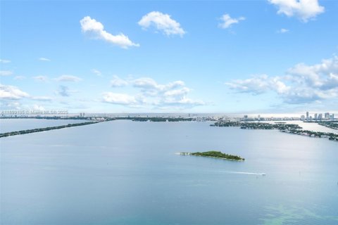 Copropriété à vendre à Miami, Floride: 5 chambres № 1951248 - photo 2