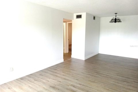 Copropriété à louer à Clearwater, Floride: 2 chambres, 102.19 m2 № 2166566 - photo 5