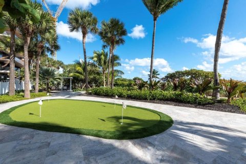 Condo in Surfside, Florida, 2 bedrooms № 2073756 - photo 26