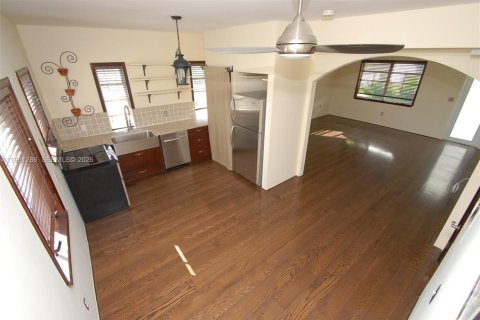 Appartement à louer à Miami Beach, Floride: 2 chambres, 95.22 m2 № 2044374 - photo 10