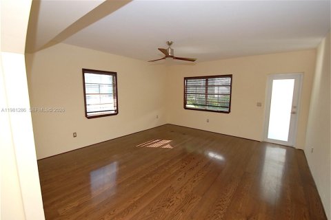 Appartement à louer à Miami Beach, Floride: 2 chambres, 95.22 m2 № 2044374 - photo 4