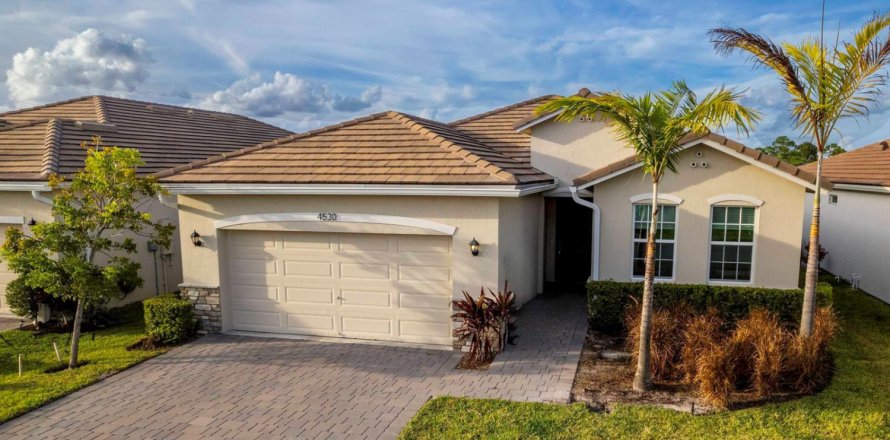 Casa en Jensen Beach, Florida 3 dormitorios, 151.99 m2 № 2077441