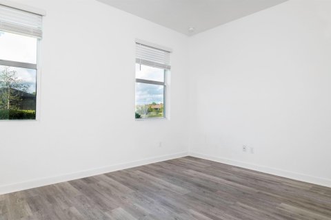 Casa en alquiler en Jensen Beach, Florida, 3 dormitorios, 151.99 m2 № 2077441 - foto 13