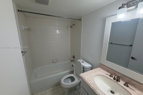 Copropriété à louer à Pembroke Pines, Floride: 2 chambres, 96.99 m2 № 2084222 - photo 8