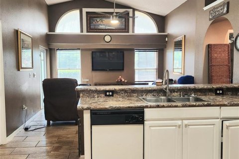 Casa en venta en Orlando, Florida, 3 dormitorios, 147.71 m2 № 1917310 - foto 7