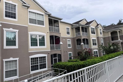 Condo in Altamonte Springs, Florida, 3 bedrooms № 2210804 - photo 3