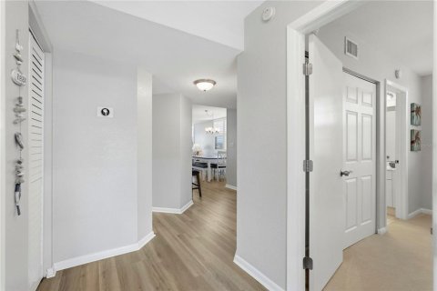 Copropriété à louer à Saint Petersburg, Floride: 2 chambres, 108.7 m2 № 2097801 - photo 8
